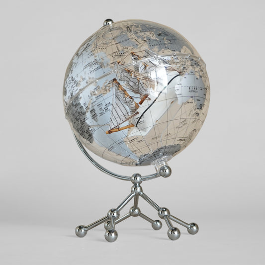 Indomitus Globe Showpiece