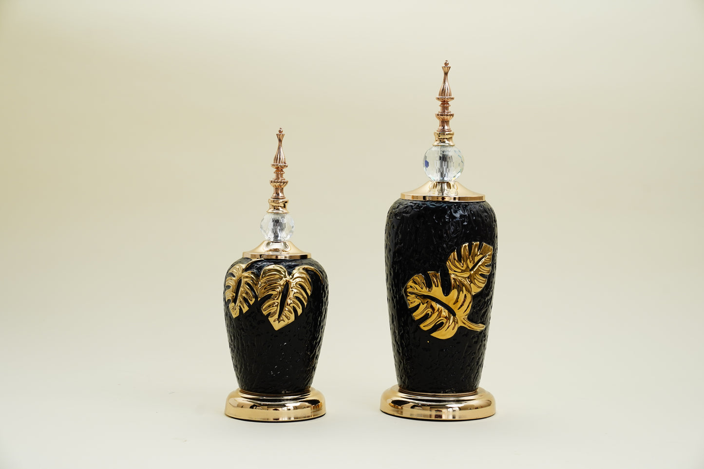 Black Gold Leaf Antique Decor Showpiece (Set of 2)