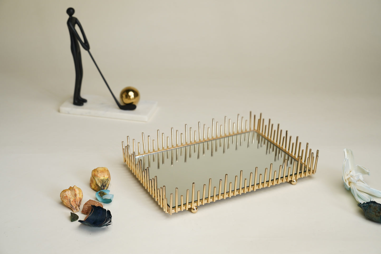 Aminus Metal Mirror Decorative Tray