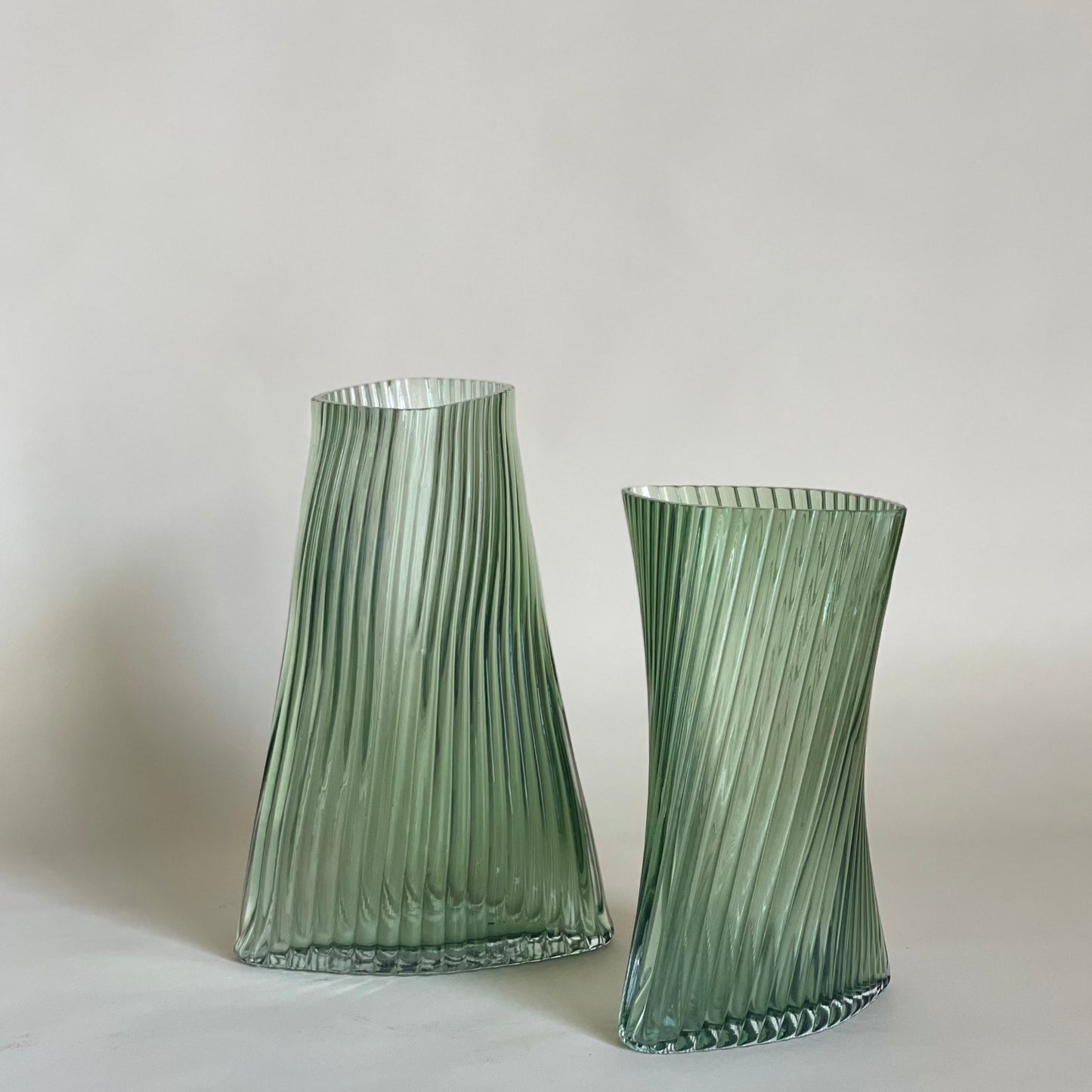 Mangata Green vase (Large)