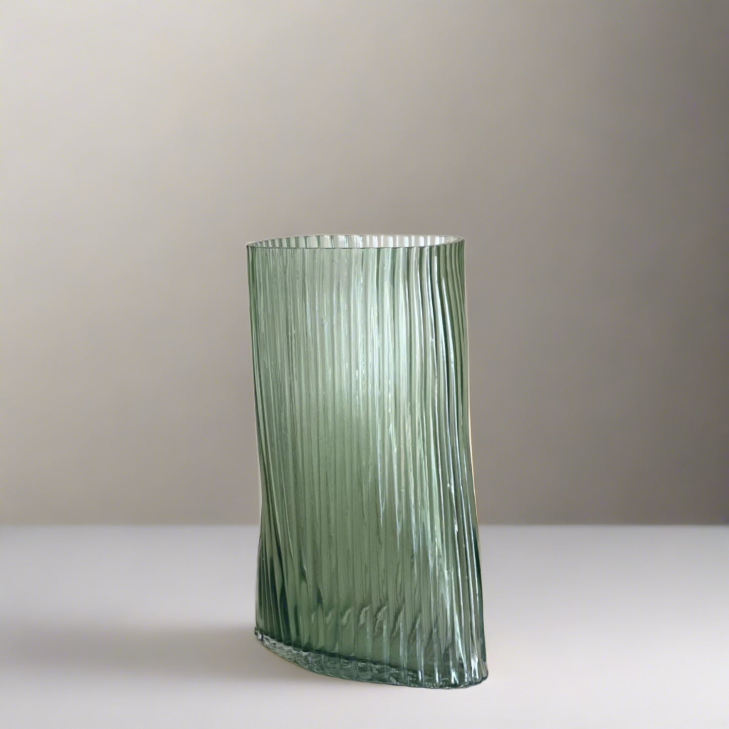 Mangata Green vase (Large)