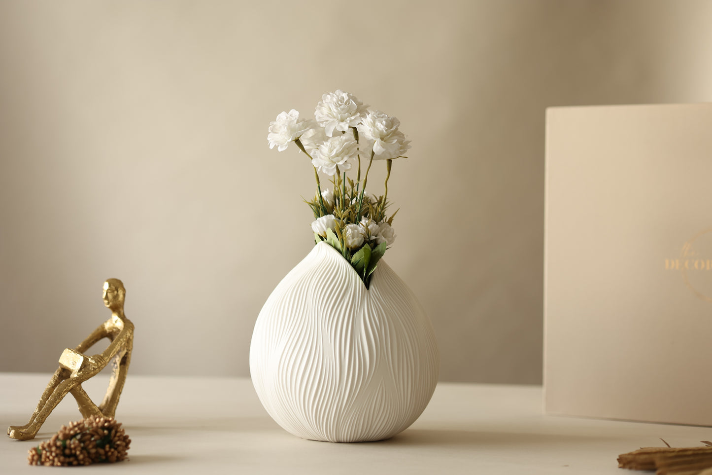 Ammil Flower White Vase