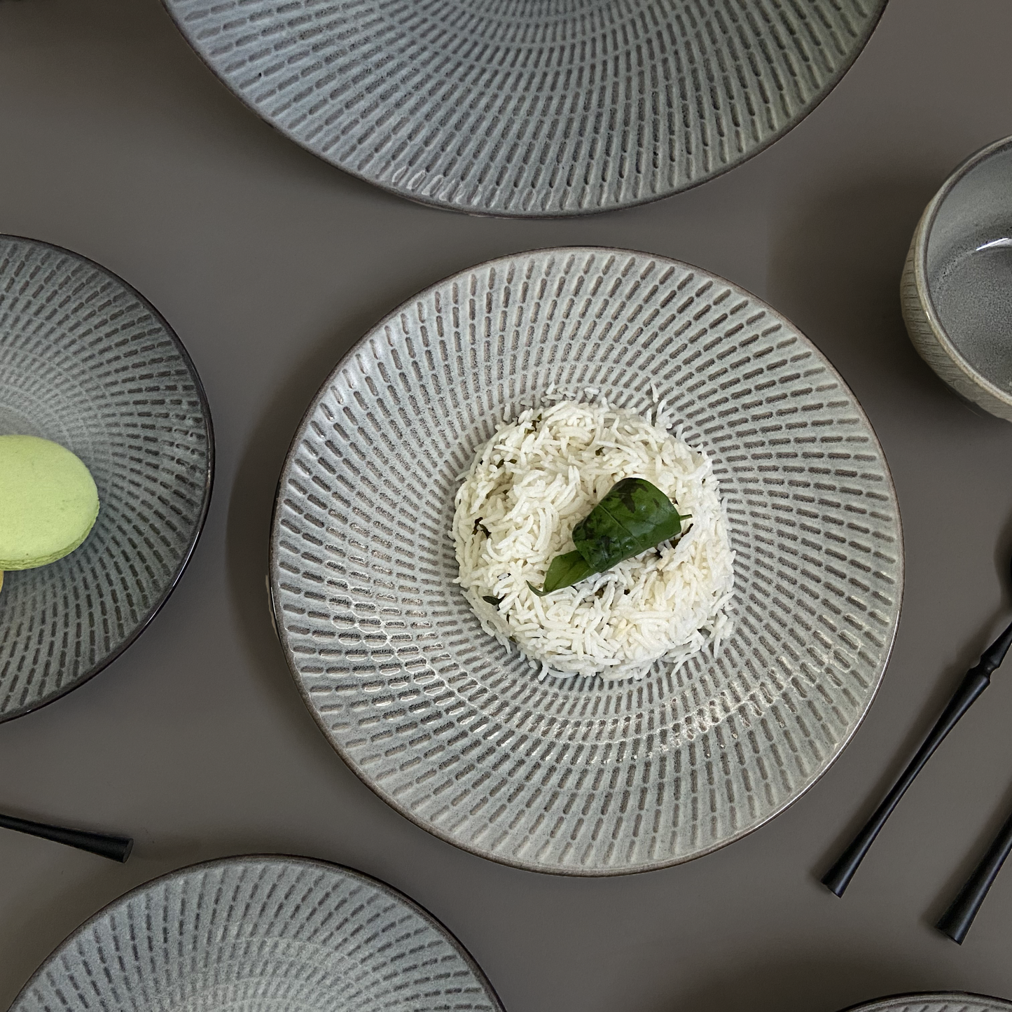Mangata Grey Dinner Plate (10 inches)