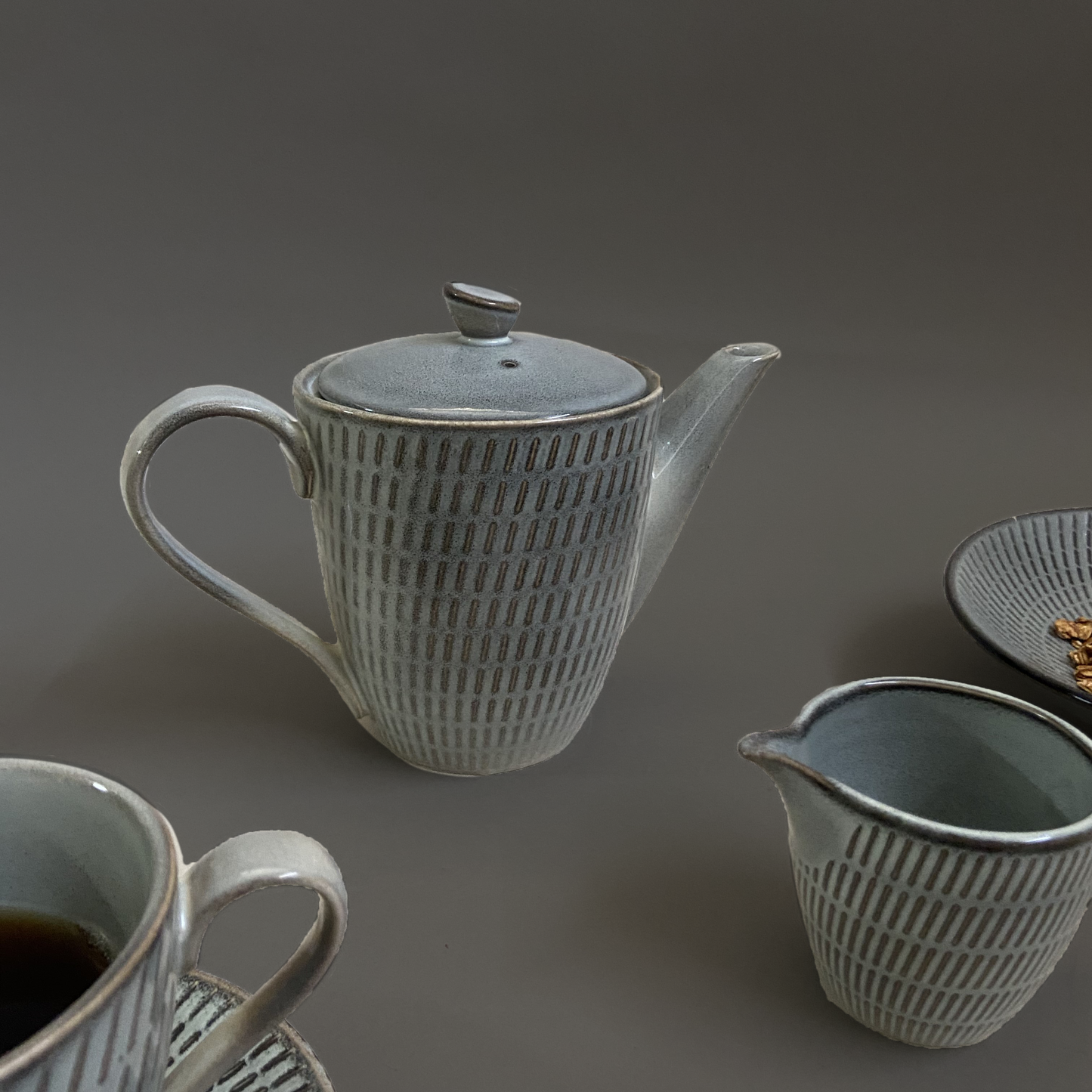 Grey Mangata Luxury Tea/Coffee Set