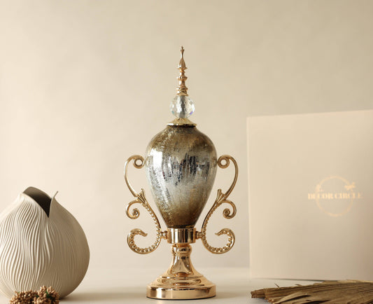gold jar