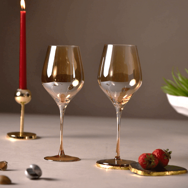 Amber Decanter & Wine glass Gift hamper