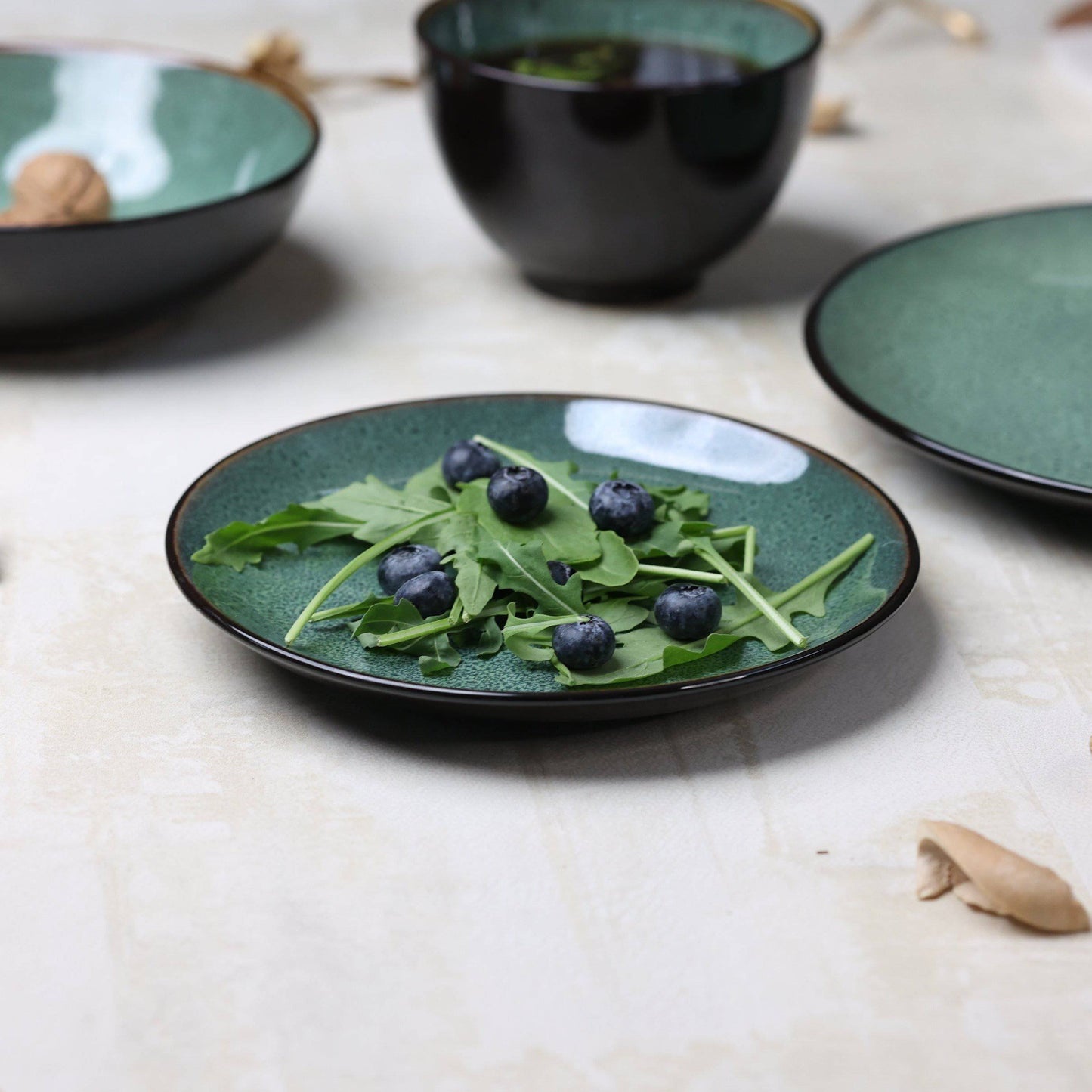 Luxury Inpensus round Green Starter Plate - The Decor Circle