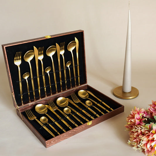 Nordic Gold Dinner Cutlery Set (Set of 24 pieces)