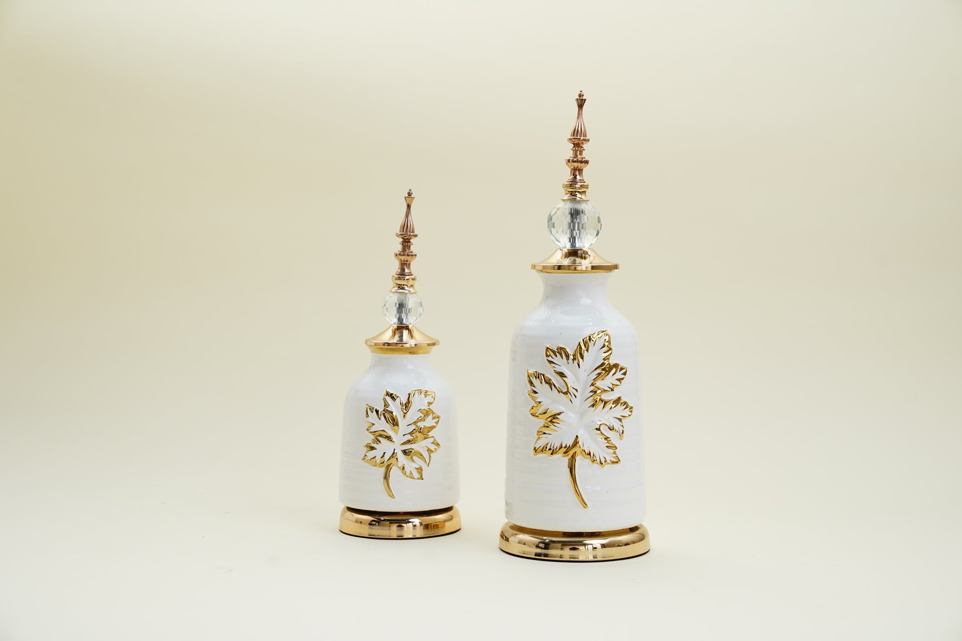 White Gold Leaf Antique Decor Showpiece (Set of 2)