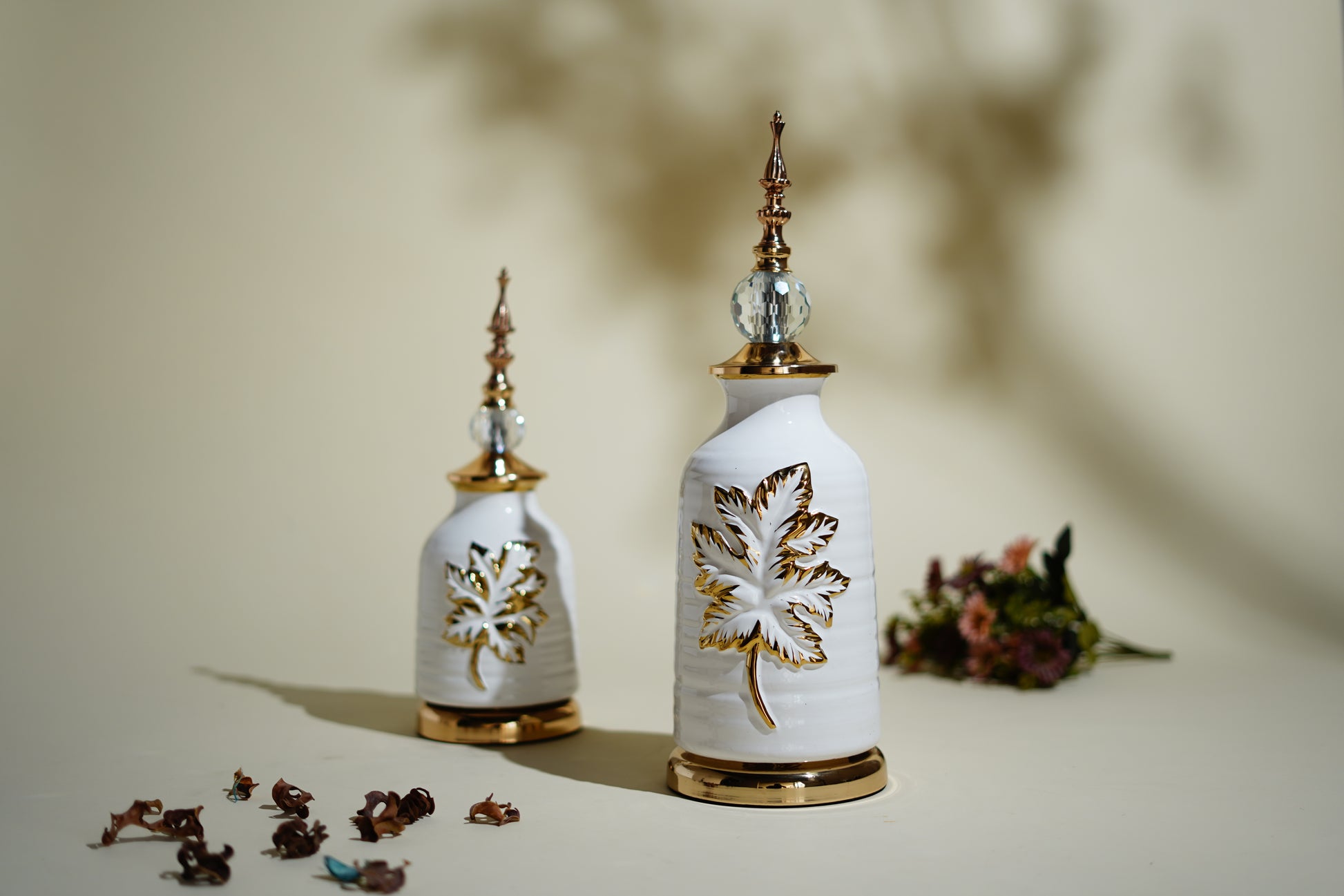White Gold Leaf Antique Decor Showpiece (Set of 2)