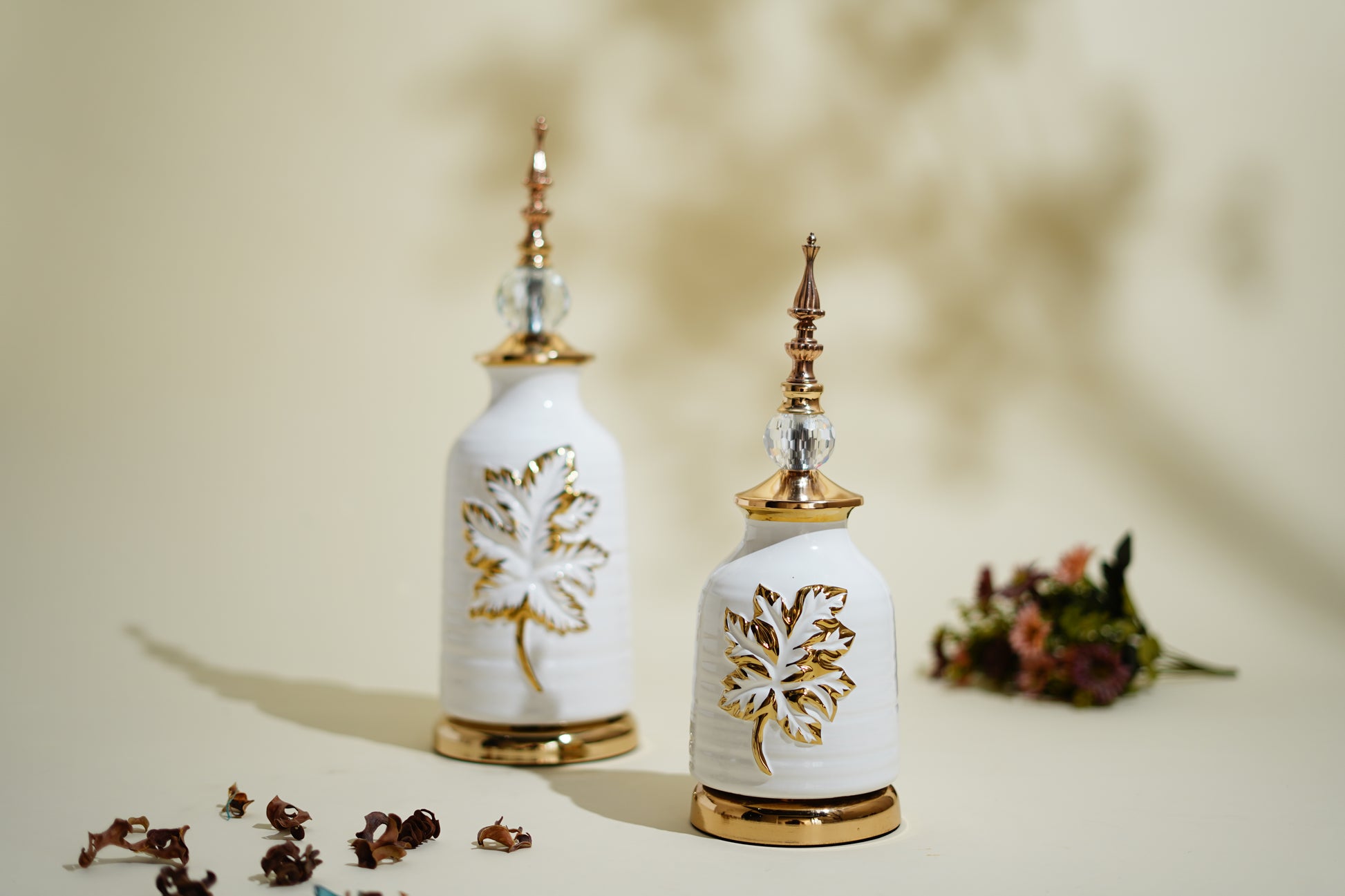 White Gold Leaf Antique Decor Showpiece (Set of 2)