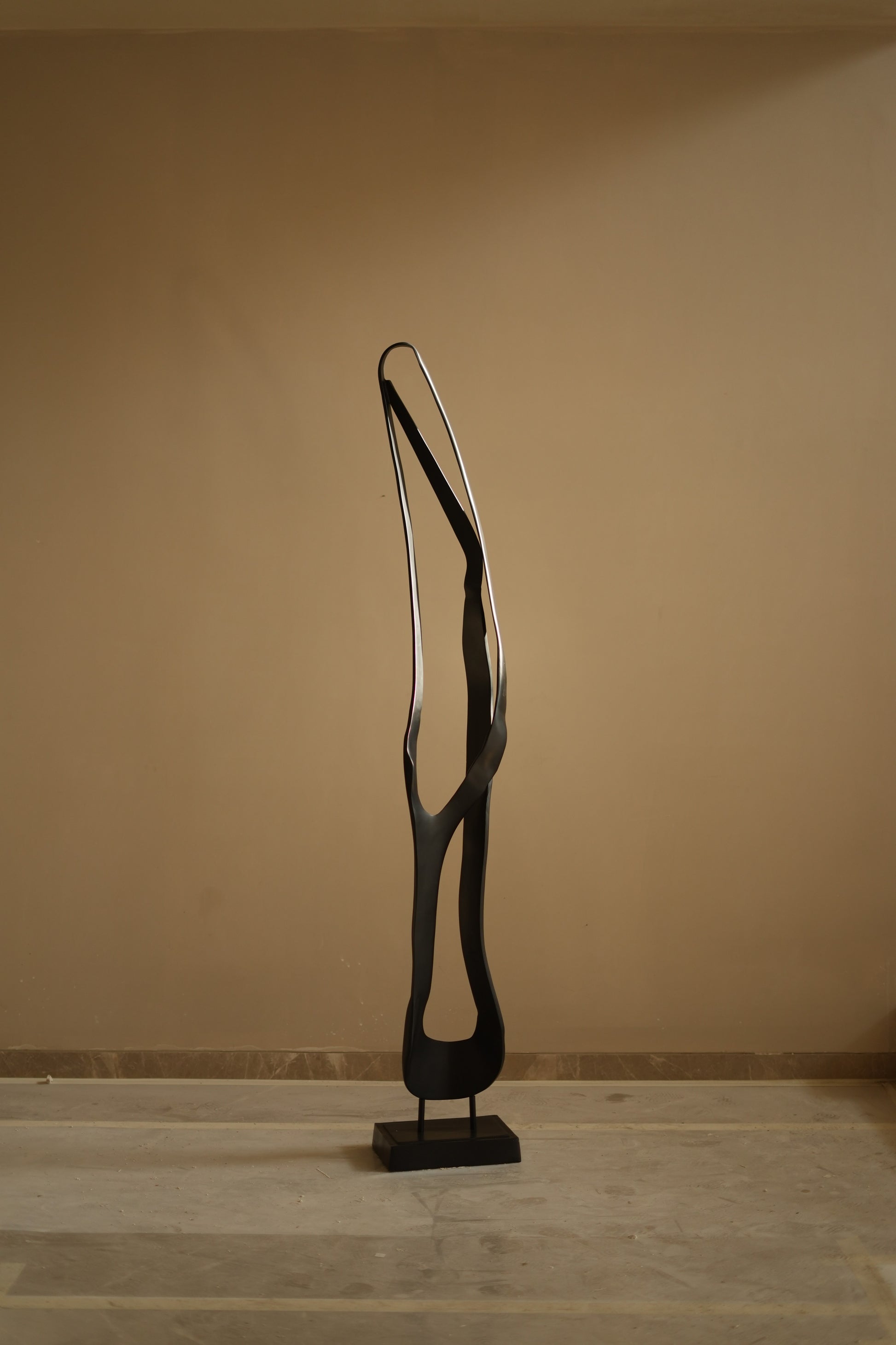 Indomitus Metal Sculpture – 5 Ft & 6 Ft Large Courtyard Decor