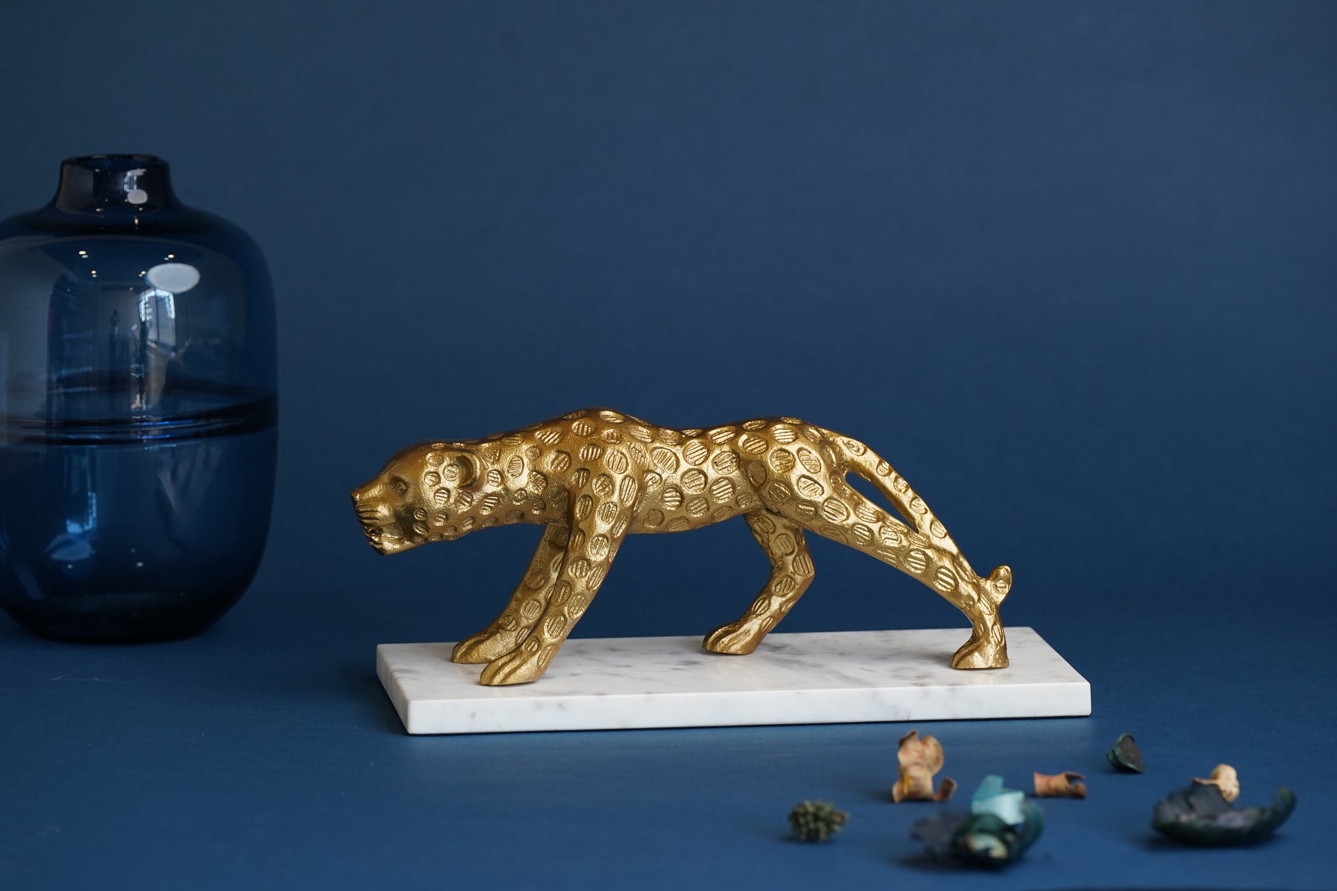 Augustus Leopard Table Sculpture