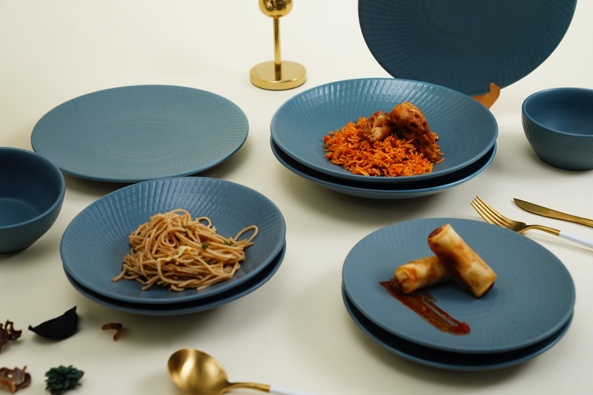 Mangata Blue Ceramic Dinnerset (Set of 8 Pcs)