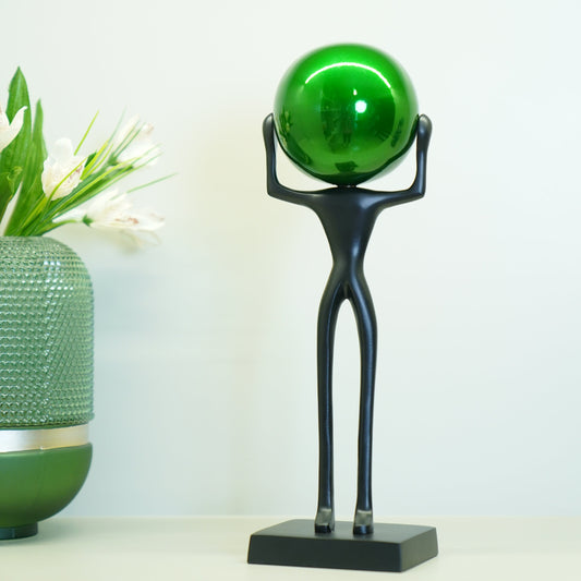 Marmor Green Ball Man sculpture