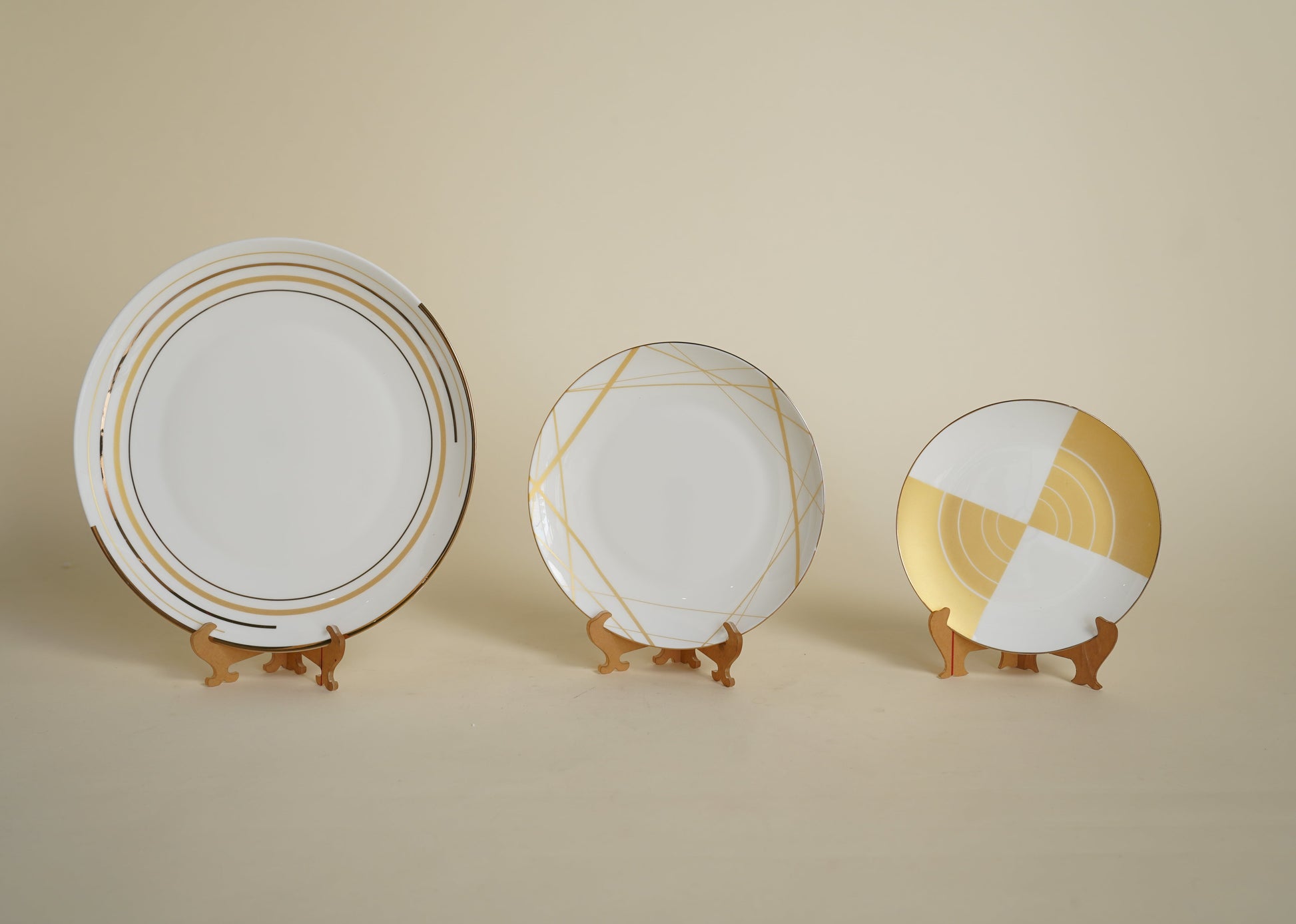 Corporate Bonechina Gold Dinner Set (Set of 27 pcs)
