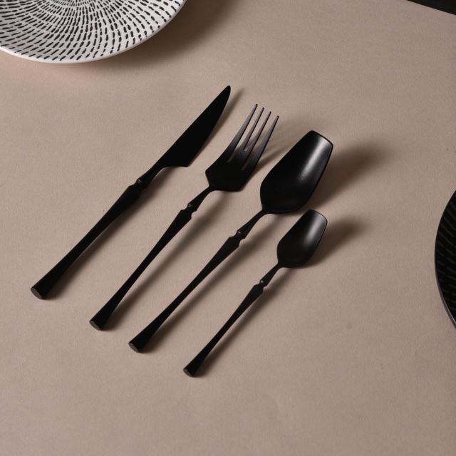 Indomitus Matt black cutlery (Set of 24pcs)
