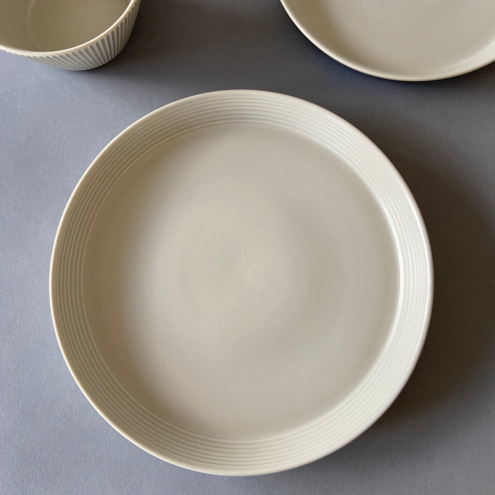 Elysian Ivory Deep dish Dinner plate