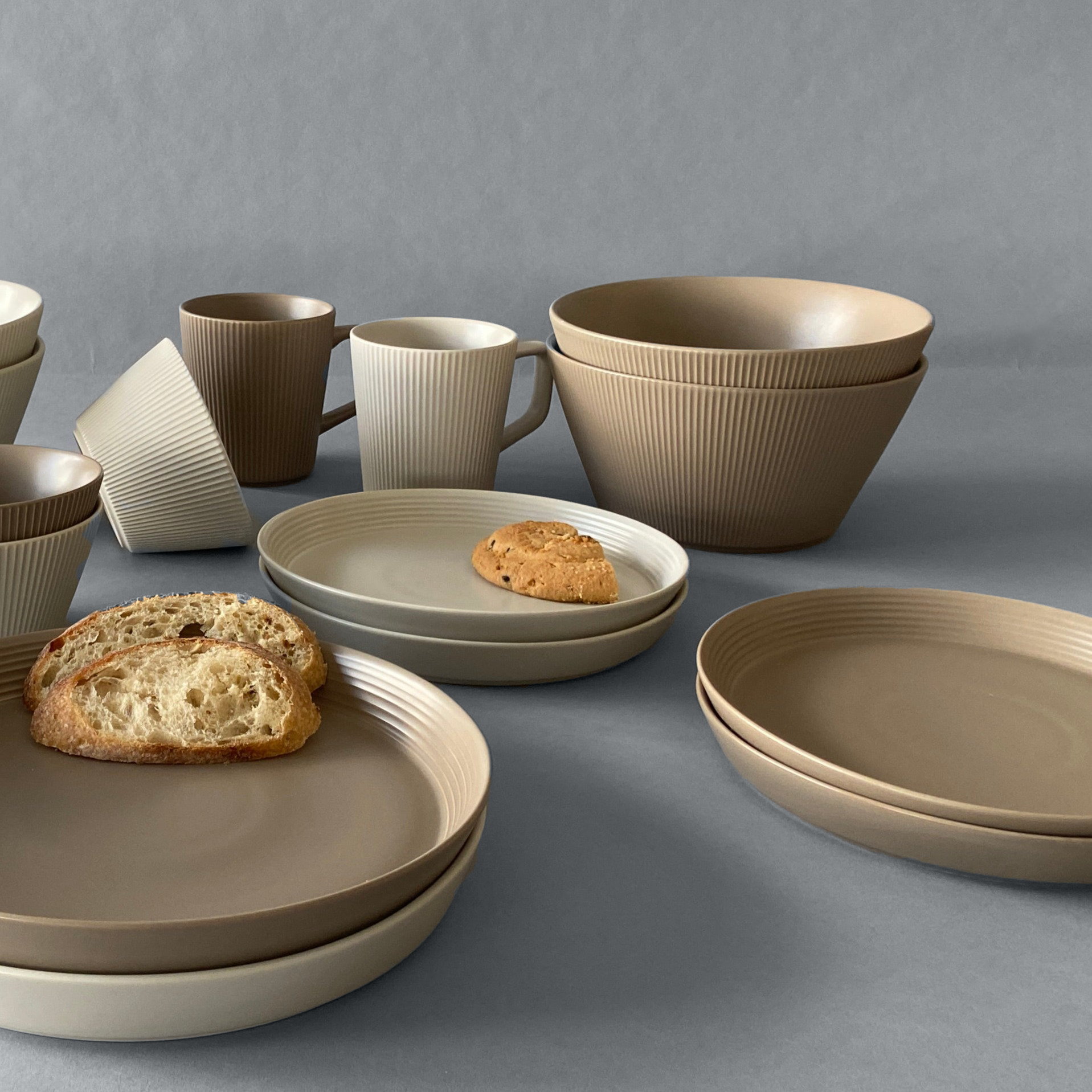 Elysian Light brown Serving Large Bowl