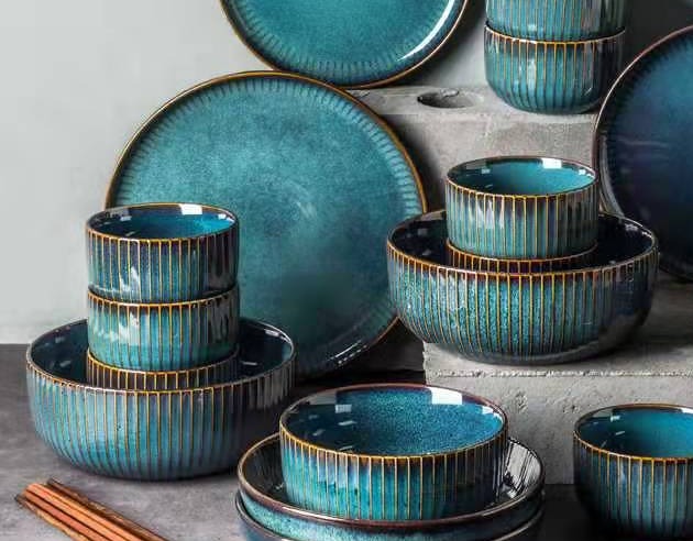 Emerald Viridis Deep Dish Serving Bowl