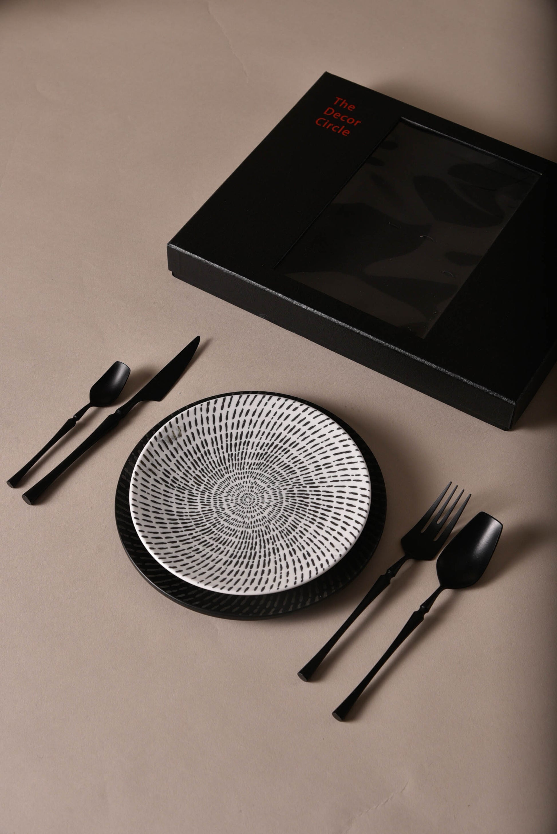 Indomitus Matt black cutlery (Set of 24pcs)