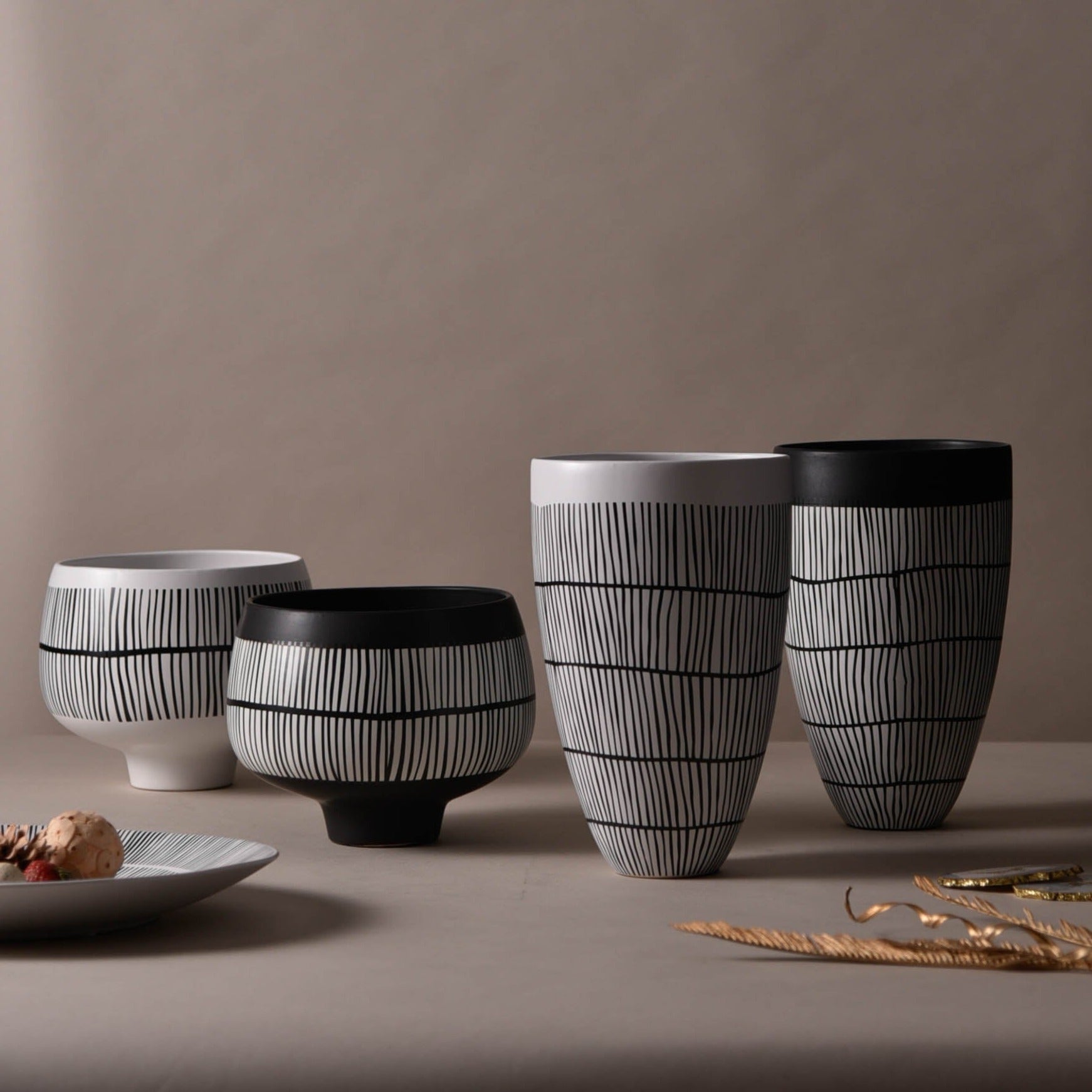 Black Table Decor Vase