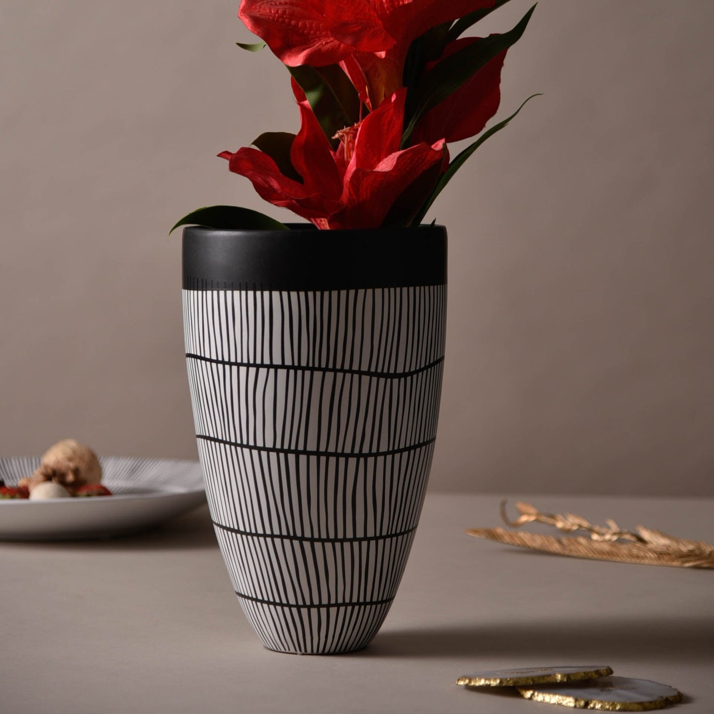 Marmor Black stripes Tall Vase