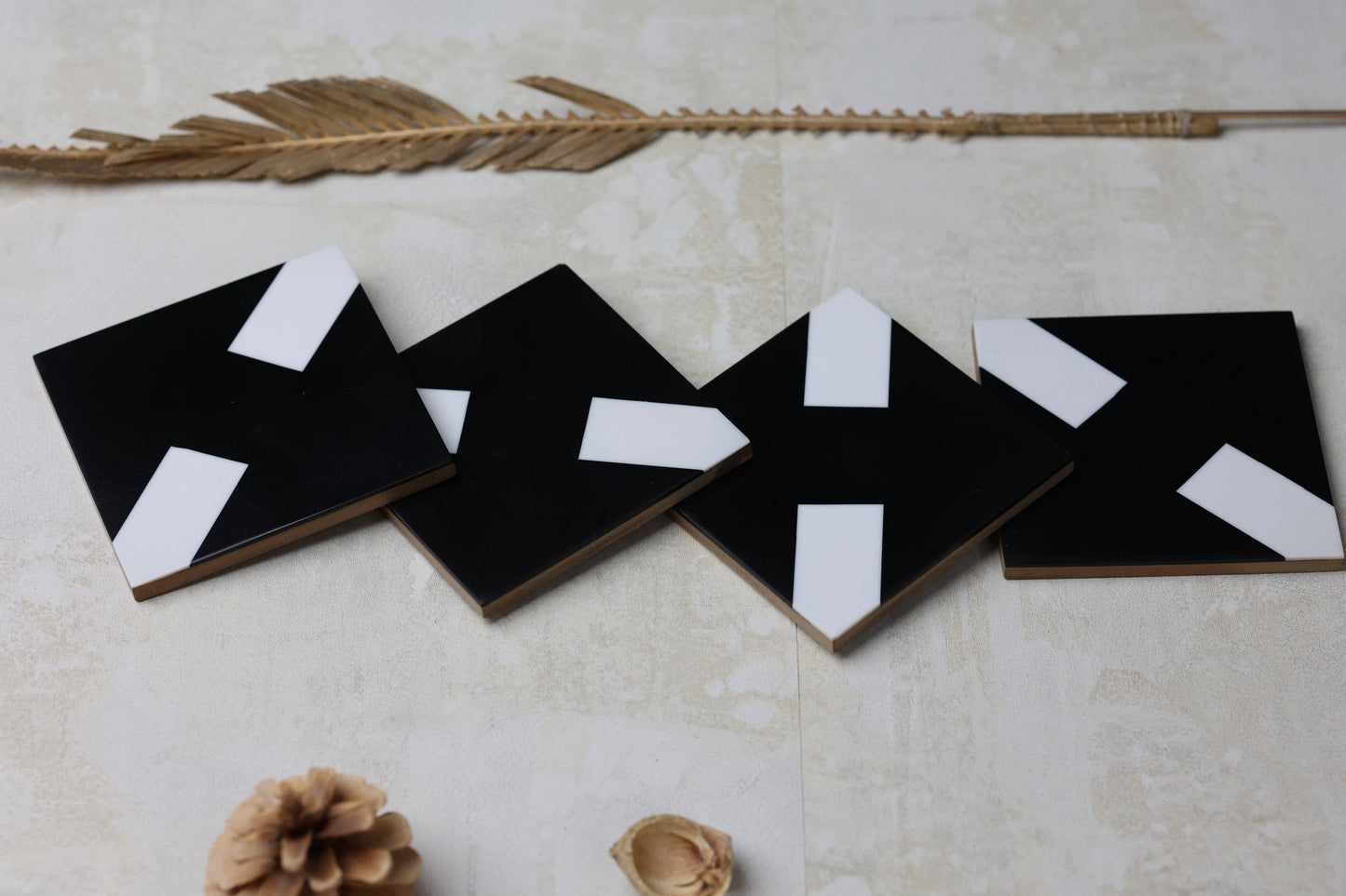 Home Decor Accessories Black Inlay Coasters (set of 4) - The Decor Circle