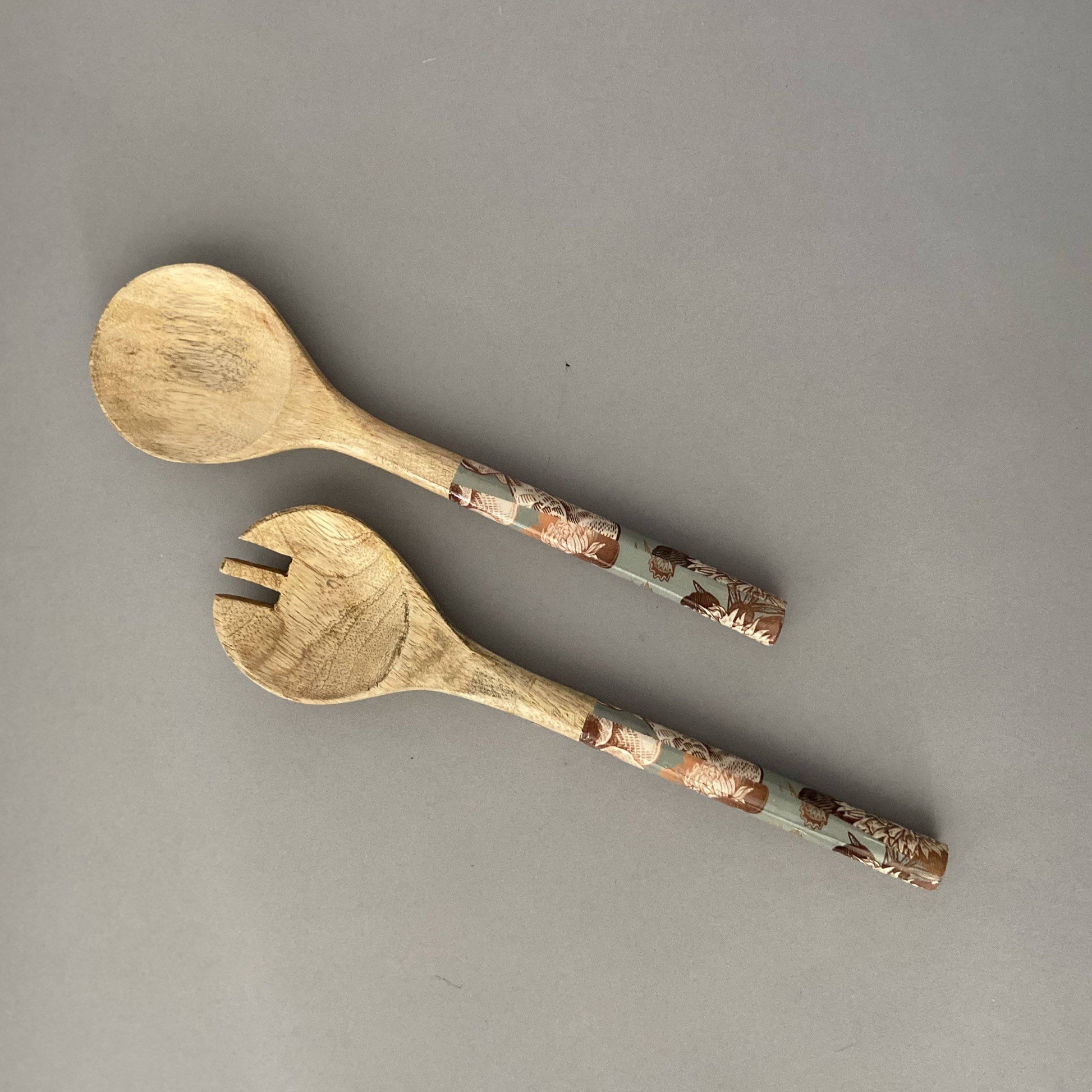 Wooden Green Salad Servers (Set of 2) - The Decor Circle