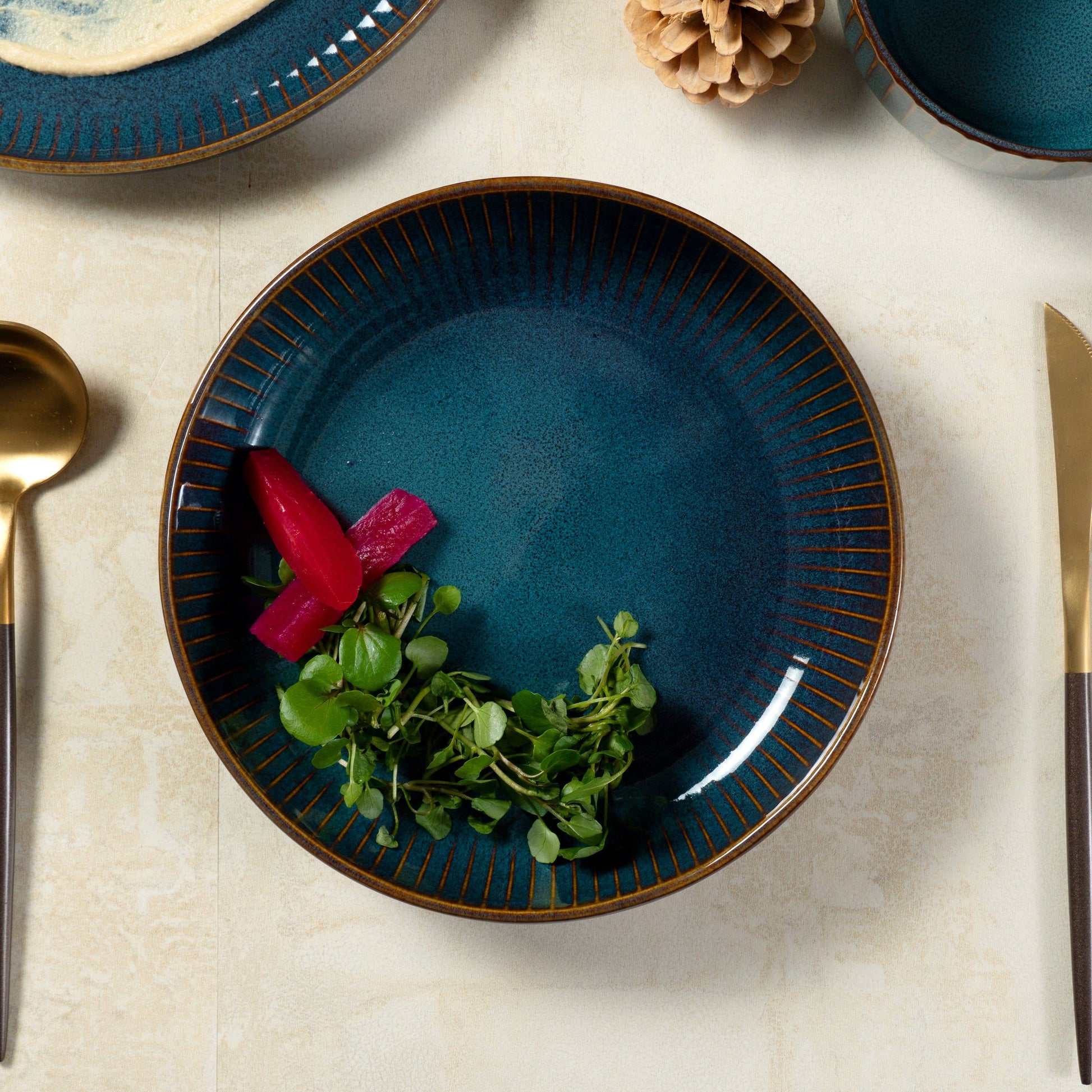 Emerald Green deep dish Modern Dinnerset (Set of 12 Pcs) - The Decor Circle