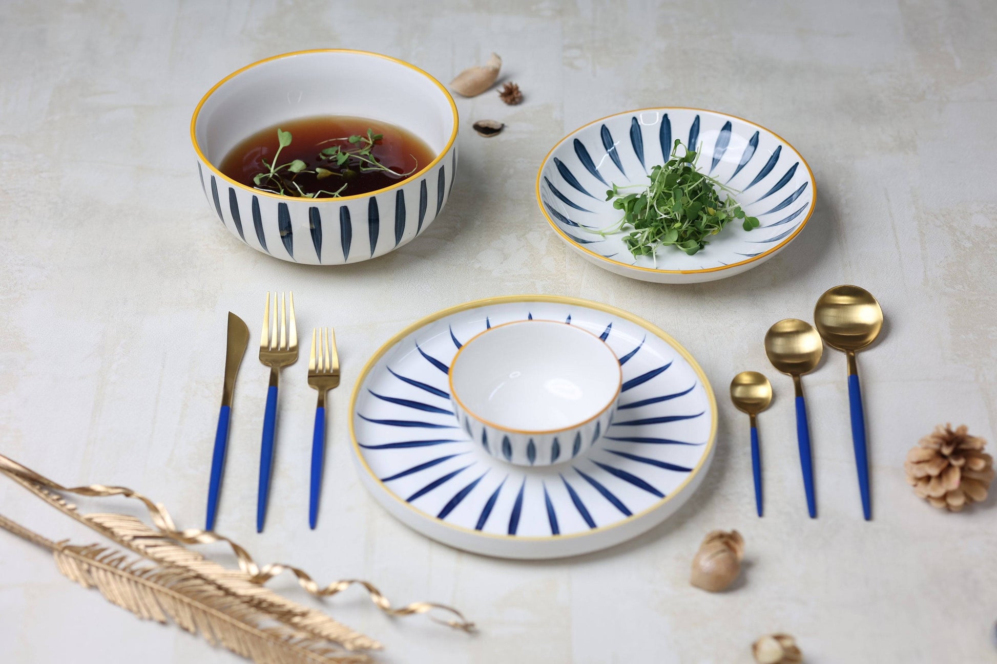 Raindrop Ceramic Serving Bowl (Large)